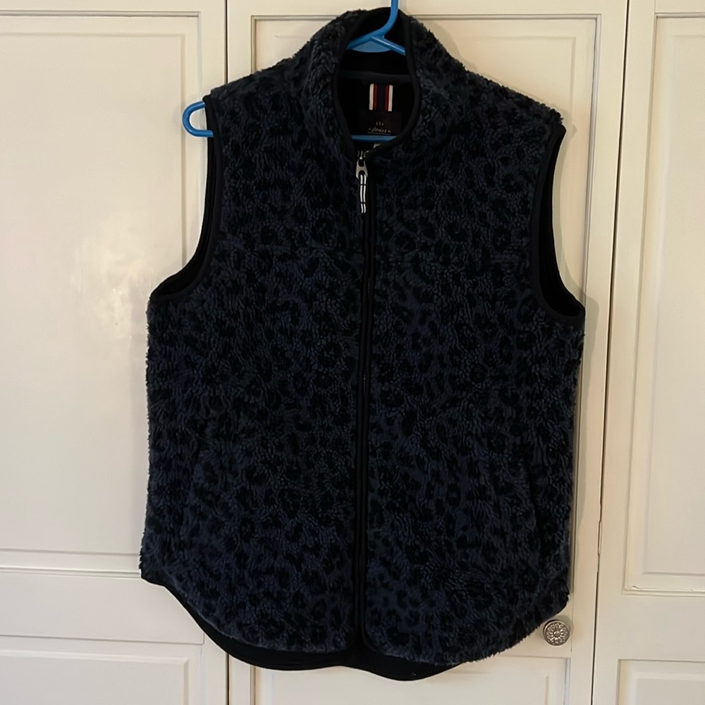 Joules Vest, fleece, navy with black leopard spots.